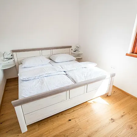 Kerin * Cerklje ob Krki