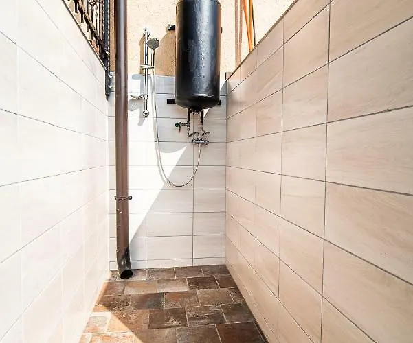 بيت للعطل Kerin